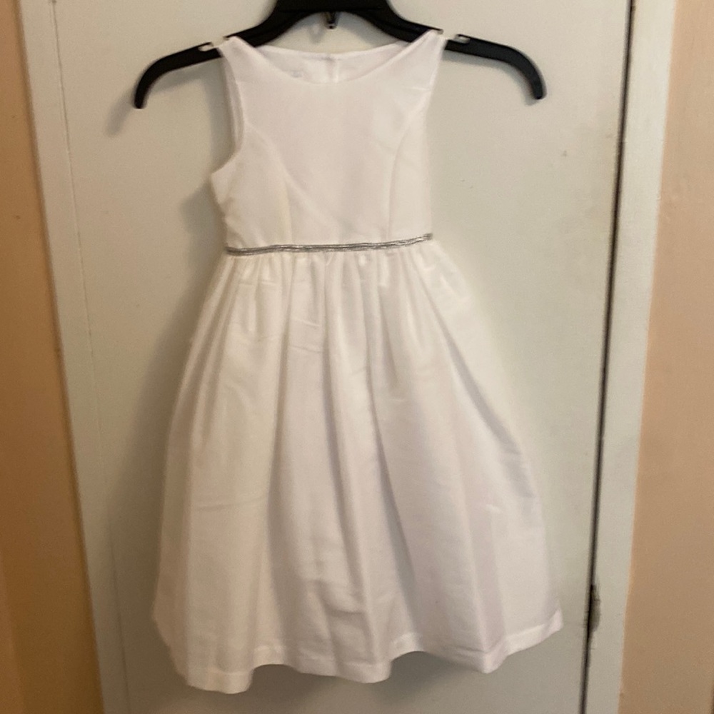 Phipps an Julie white dress